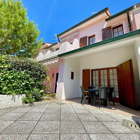 With Private Terrace Holiday home